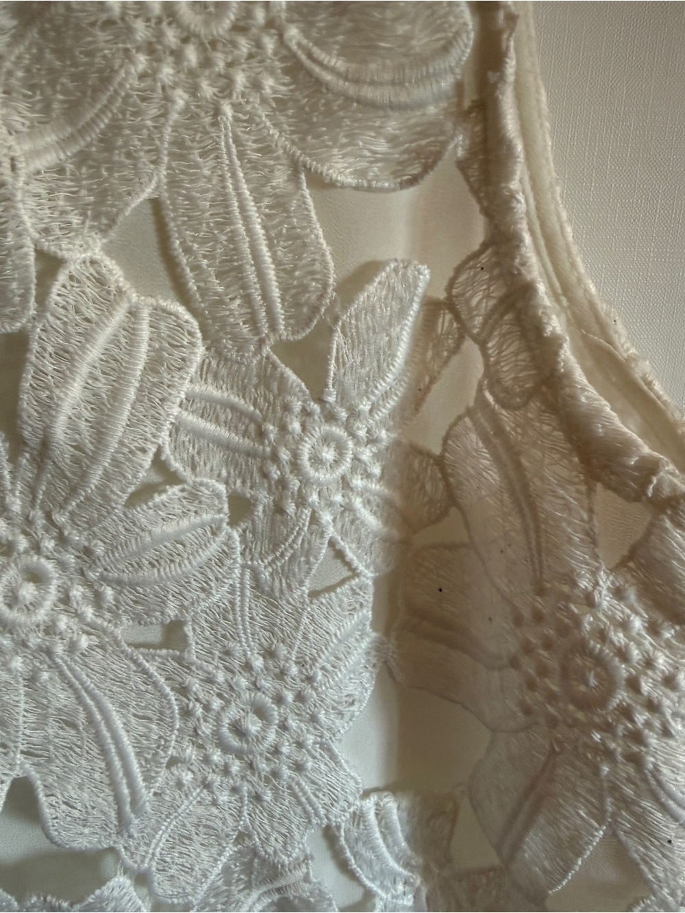 Twik White Floral Lace Top Boho Sheer Crochet Tank Womens M - Picture 3 of 5